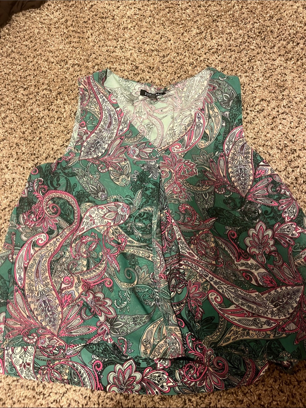Roz & Ali Green Paisley Print Sleeveless Camisole